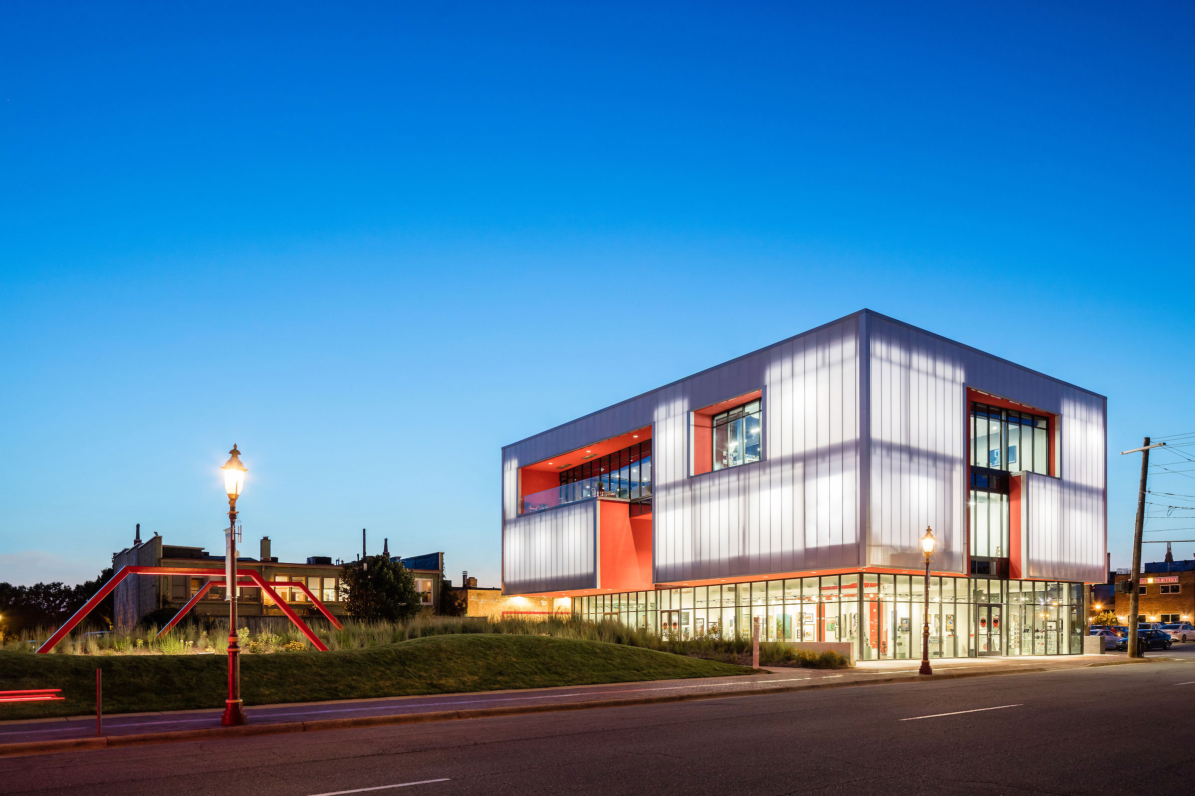 Kingspan: Advanced Glazing Solutions for Sustainable Buildings